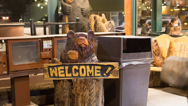 Wooden bear welcome sign