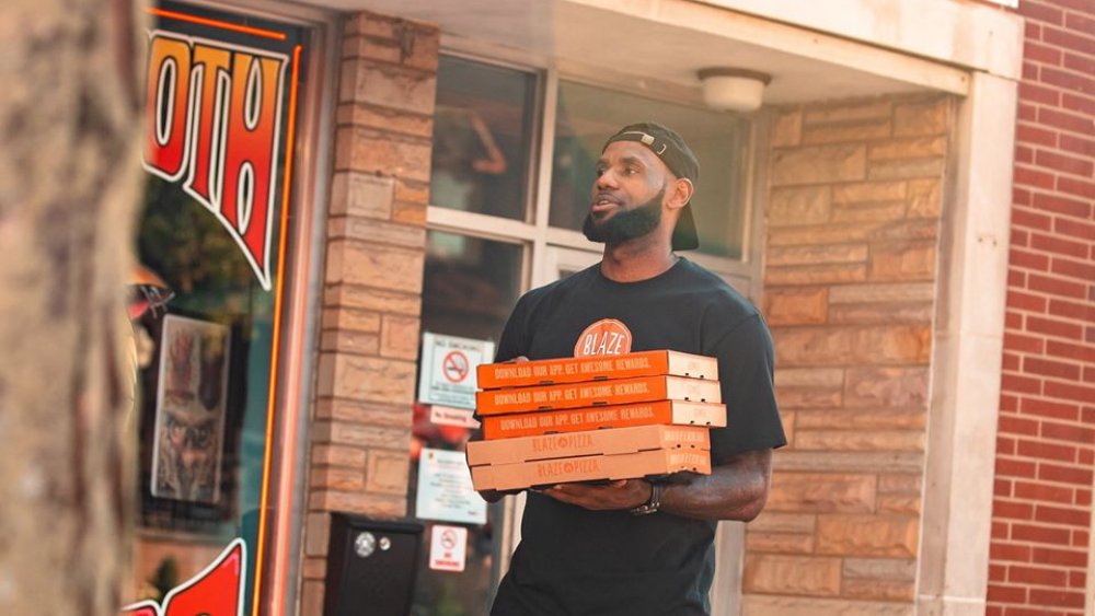 LeBron James invests in blaze pizza