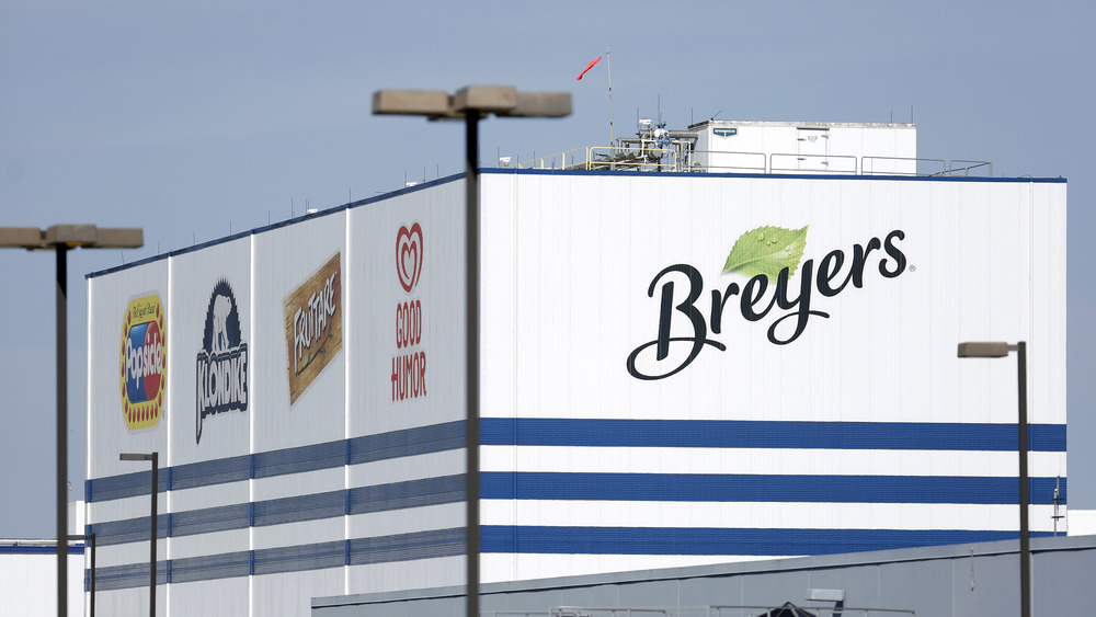 Breyers logo on the side of a building