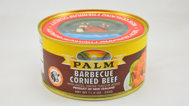 palm barbecue corned beef can