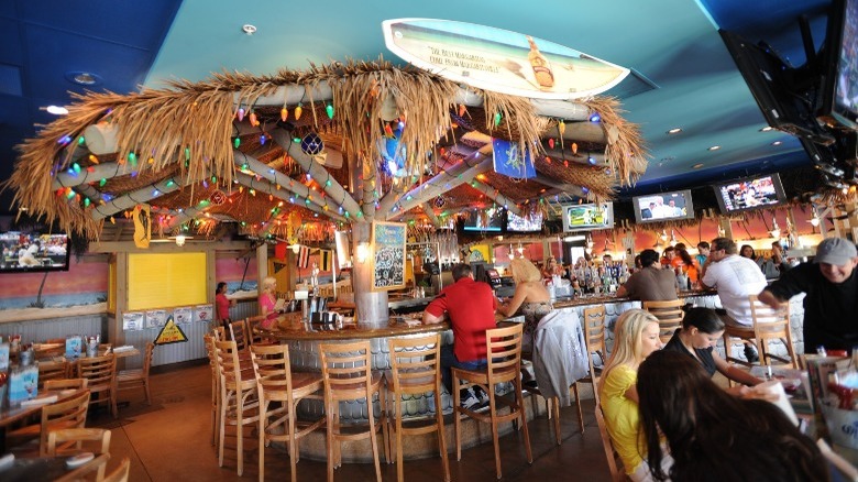 cheeseburger in paradise inside