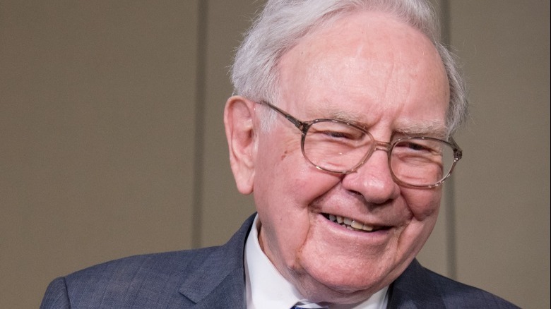 warren buffett billionaire smiling