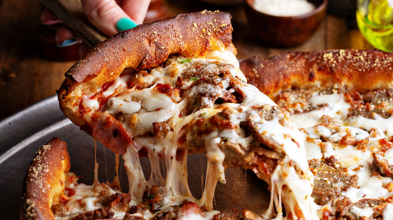 deep dish pizza