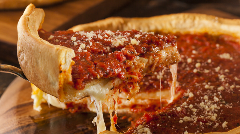 chicago deep-dish pizza