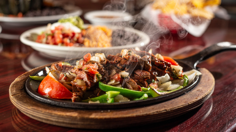 plate of sizzling fajitas