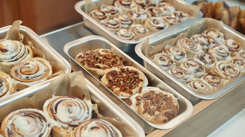 Cinnabon rolls