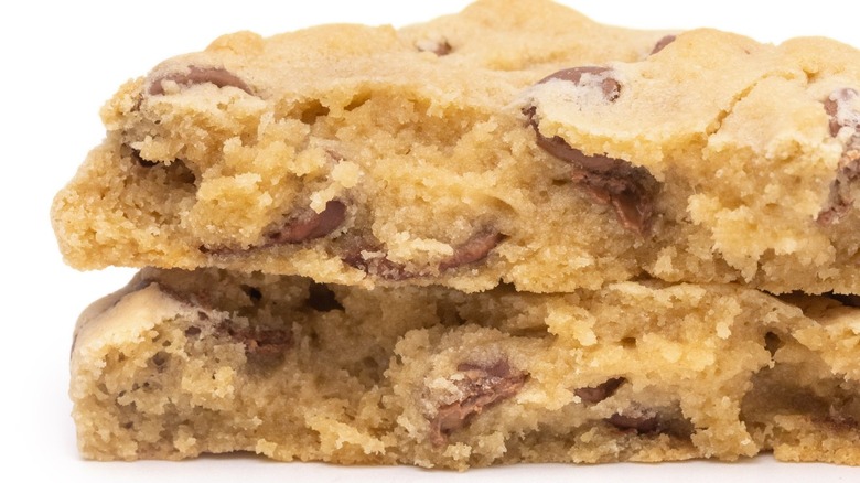 Crumbl Chocolate Chip Cookie