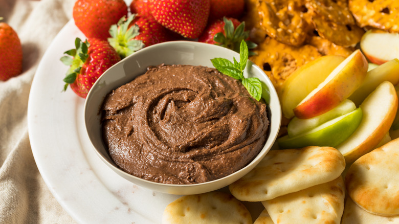 Chocolate hummus