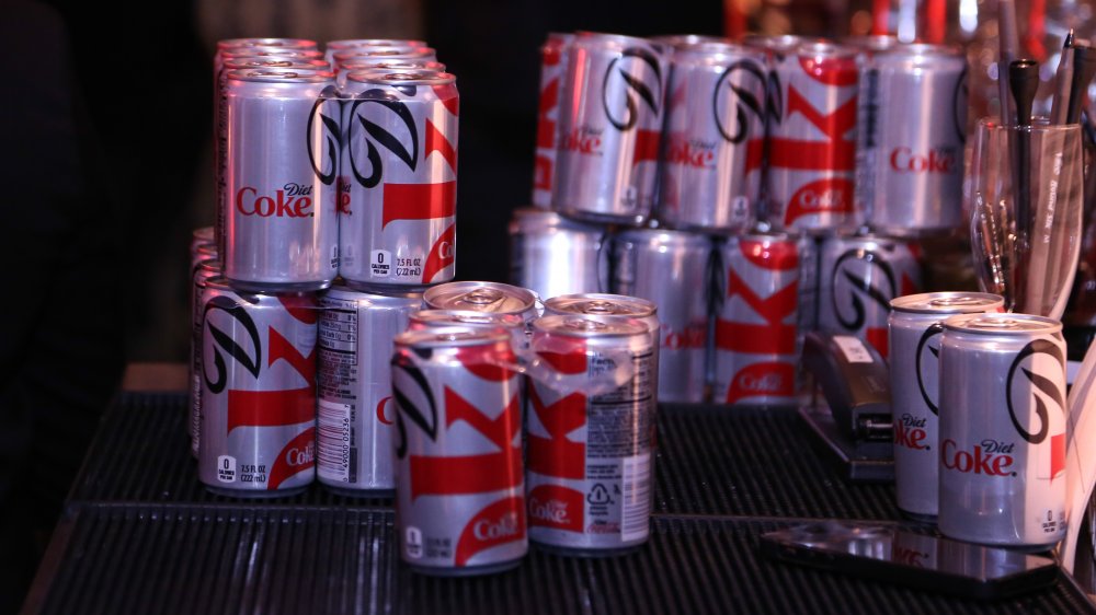 Diet Coke may lead to more weight gain than regular coke