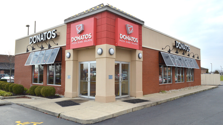 donatos pizza restaurant