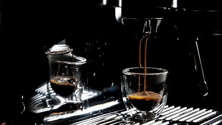 pouring ristretto espresso