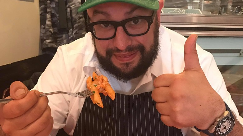 carl ruiz eating pasta