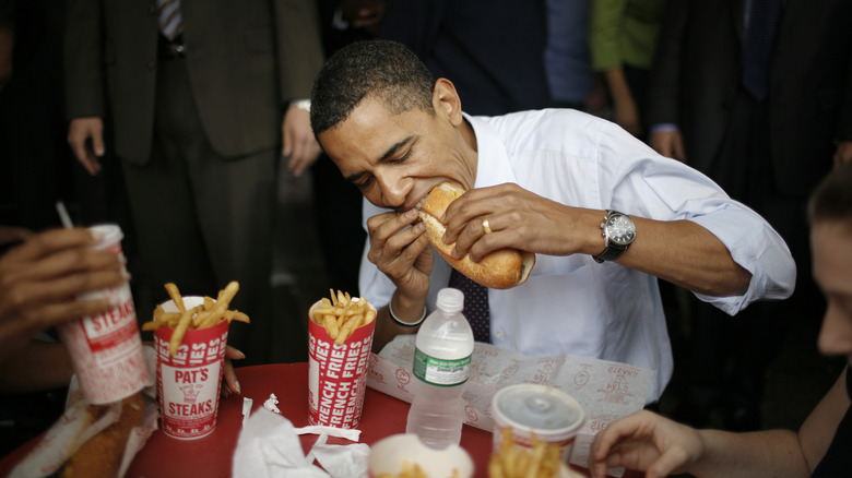 president barack obama eating