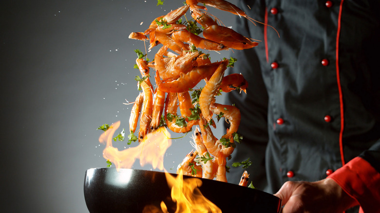 Shrimp in fiery wok