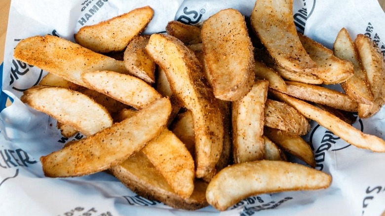 Fuddruckers potato wedges