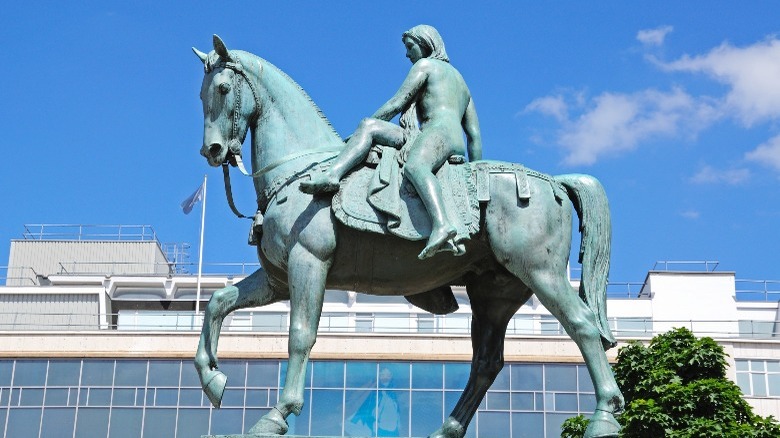 Lady godiva statue coventry