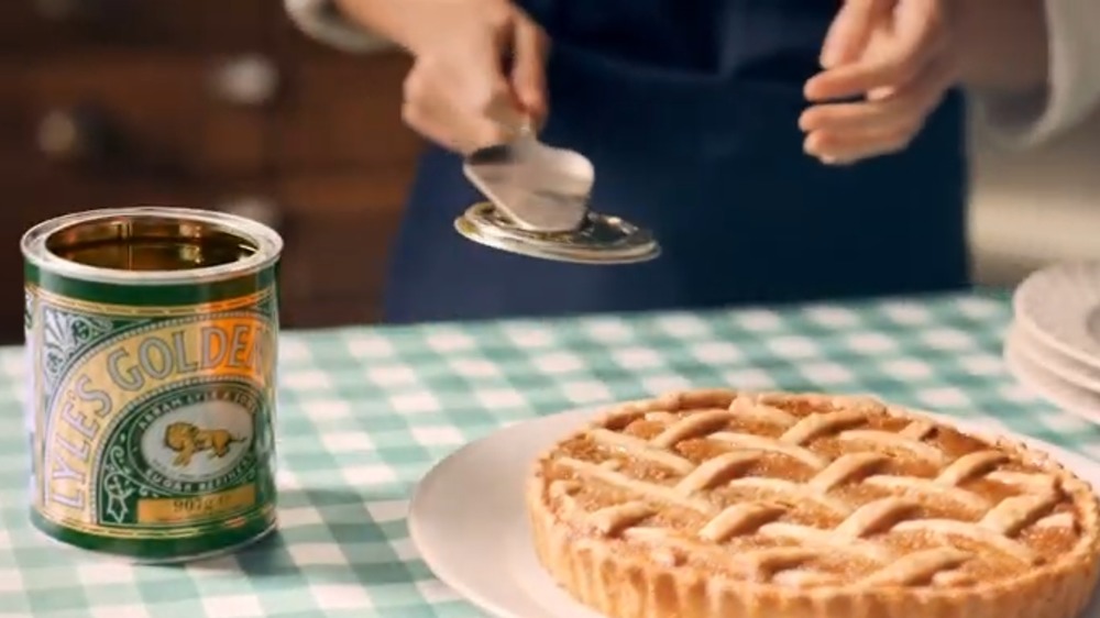 Lyle's golden syrup next to a pie