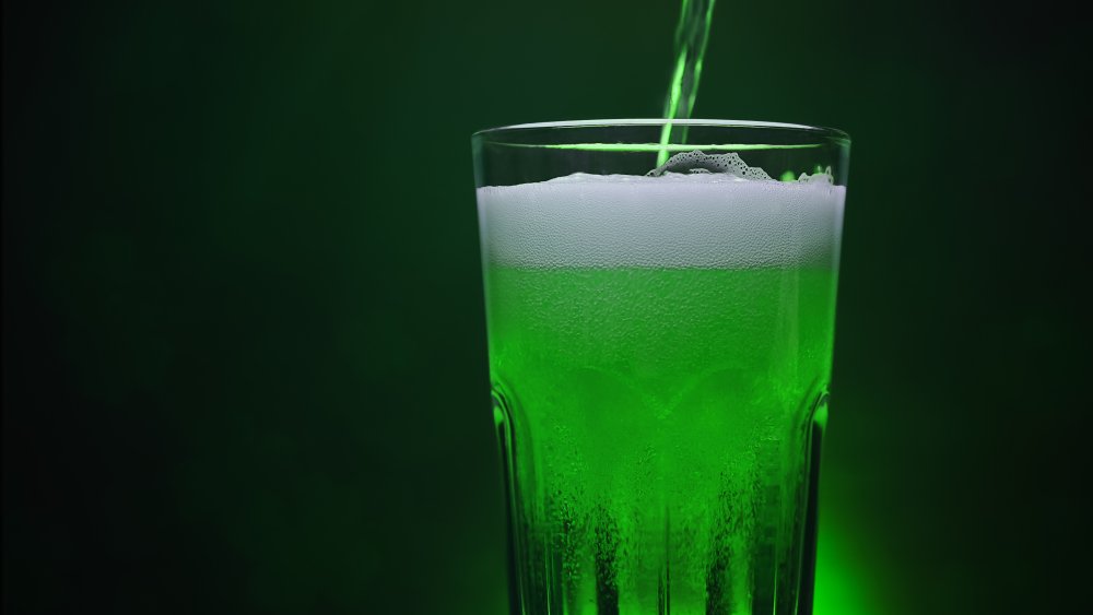 glass of green beer