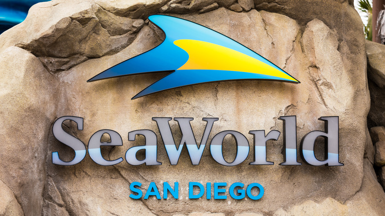Sign for SeaWorld in San Diego, California