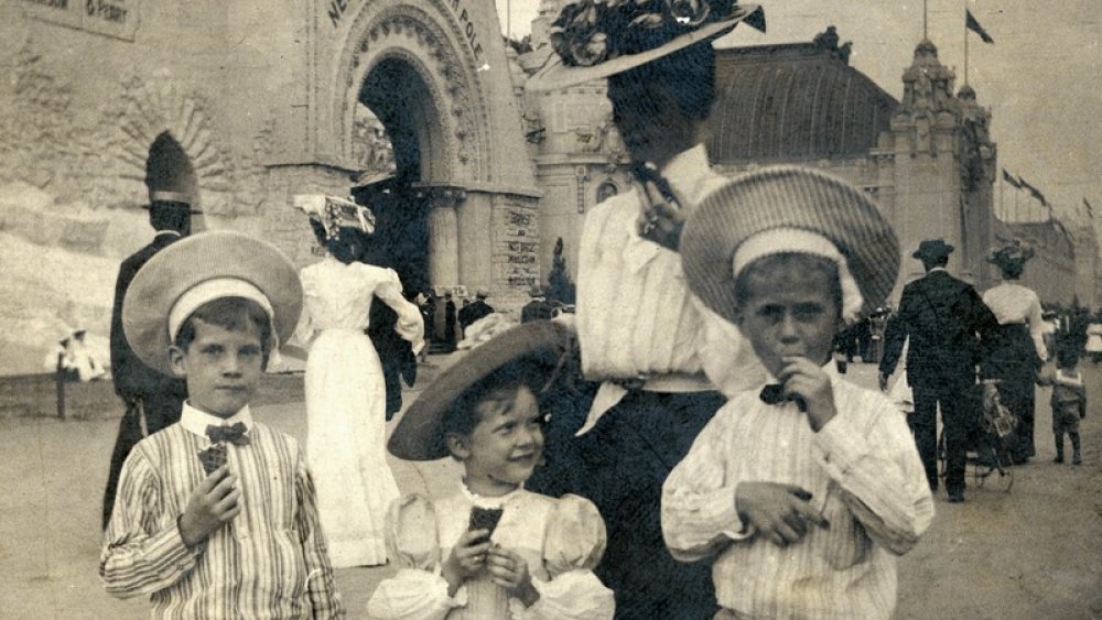 ice cream cones, children, 1904 Worlds Fair