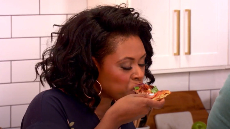 Chef jamika pessoa eats pizza