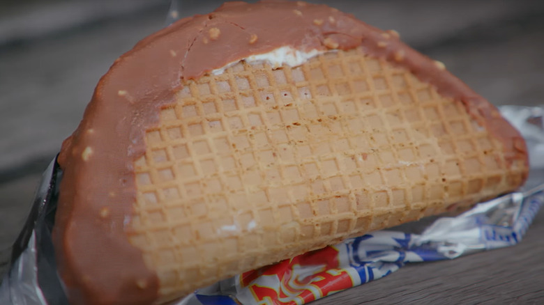 unpackaged choco taco