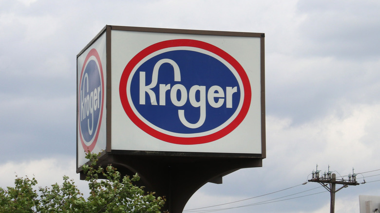 Freestanding Kroger sign