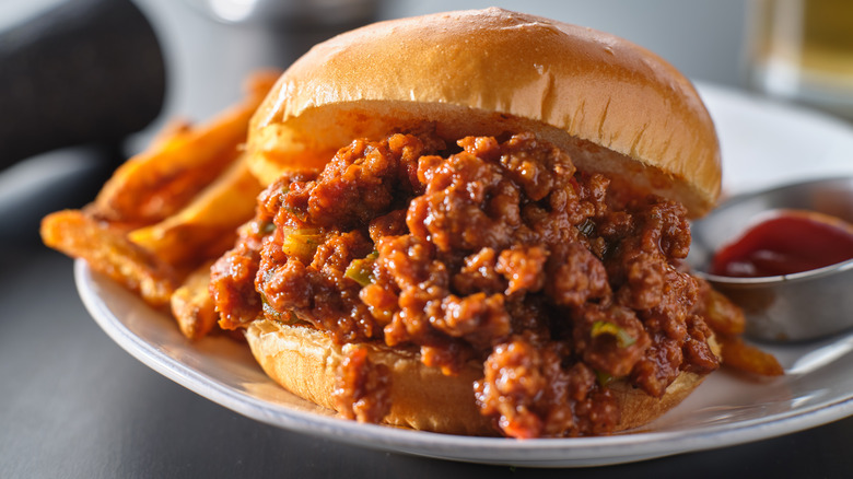 sloppy joe sandwich