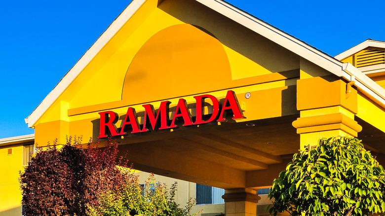 Ramada Inn exterior sign