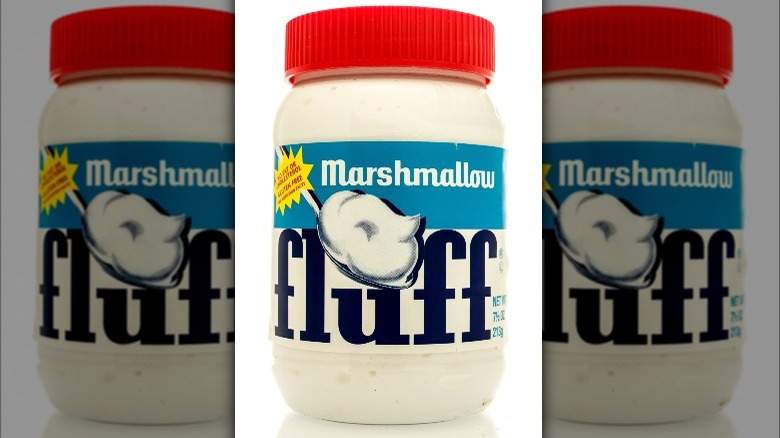 jar of marshmallow fluff