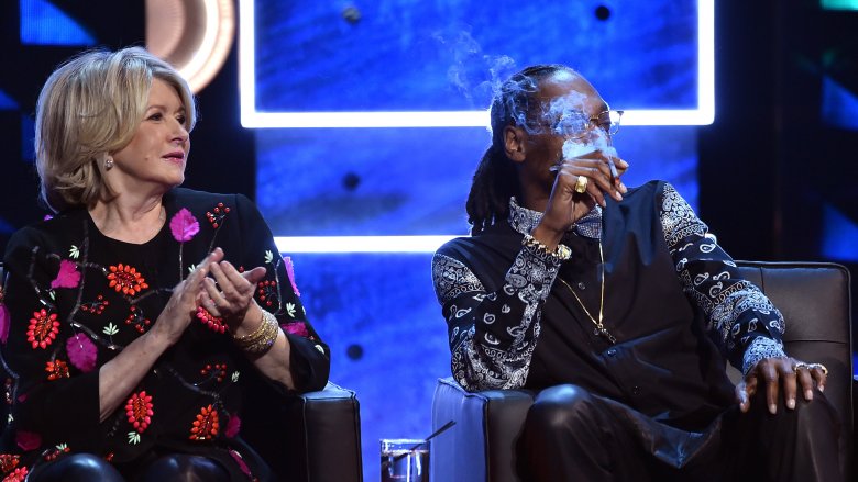 snoop smoking beside Martha