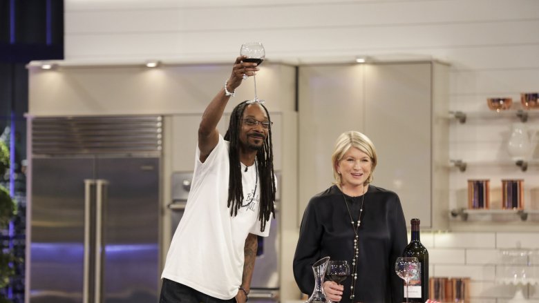 Snoop and Martha drinking