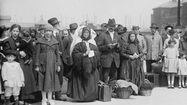 immigrants at Ellis Island