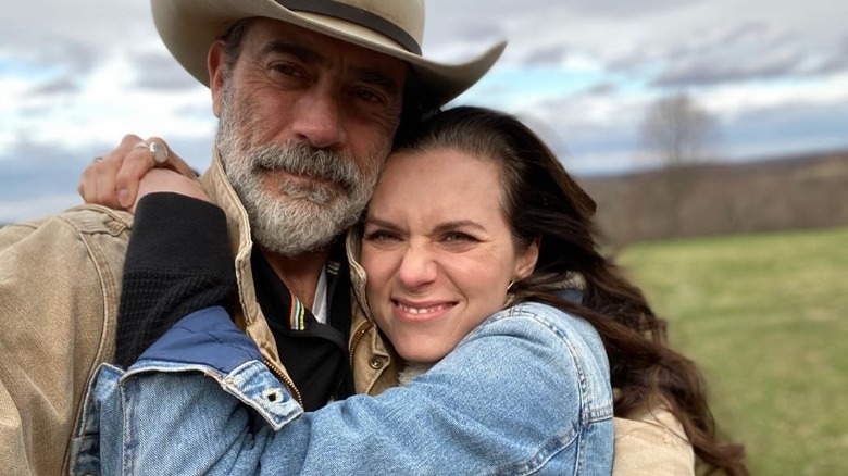 Jeffrey Morgan and Hilarie Burton hugging