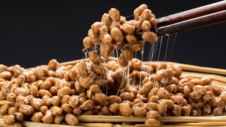 Fermented soybeans and chopsticks