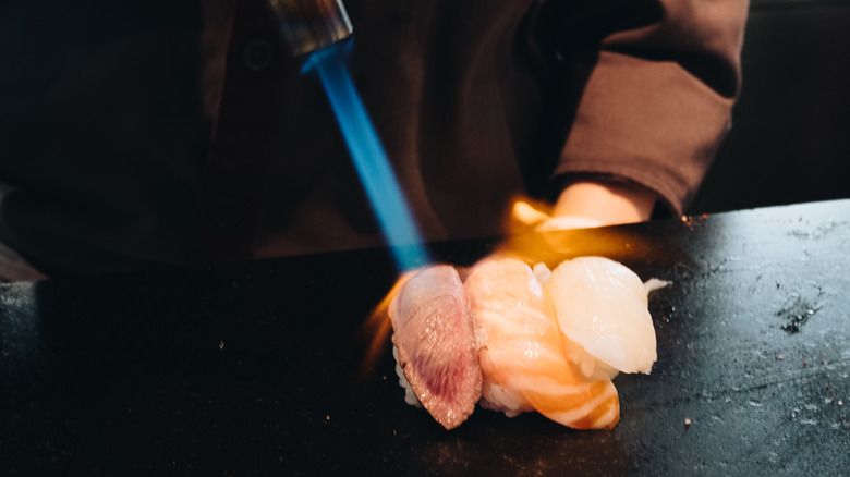 nigiri flambé