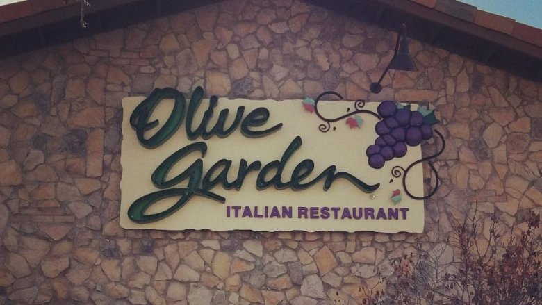 Olive Garden sign