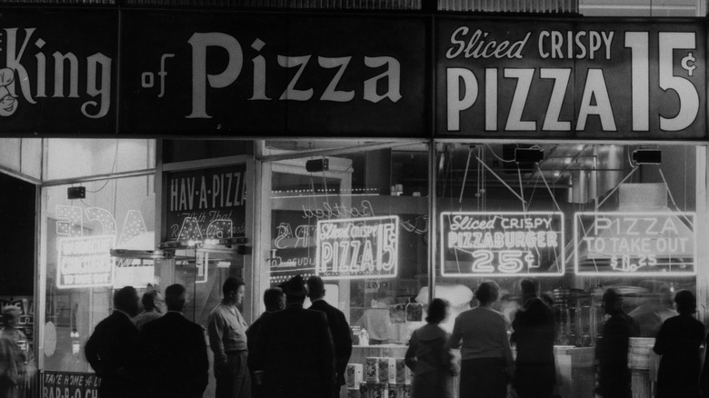 American pizza parlor in the 1950s