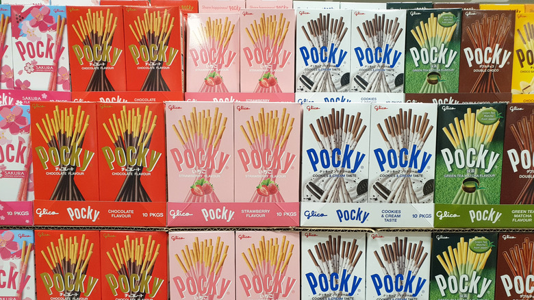 Store display of Pocky flavors