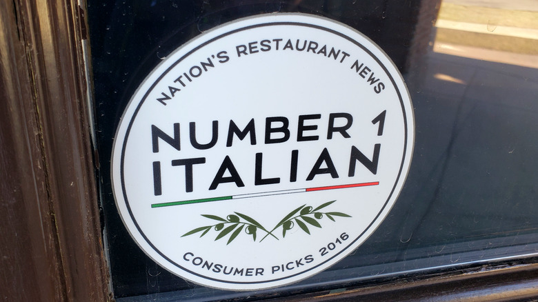 Nation's Restaurant News picks Macaroni Grill as number 1 best consumer pick in 2016