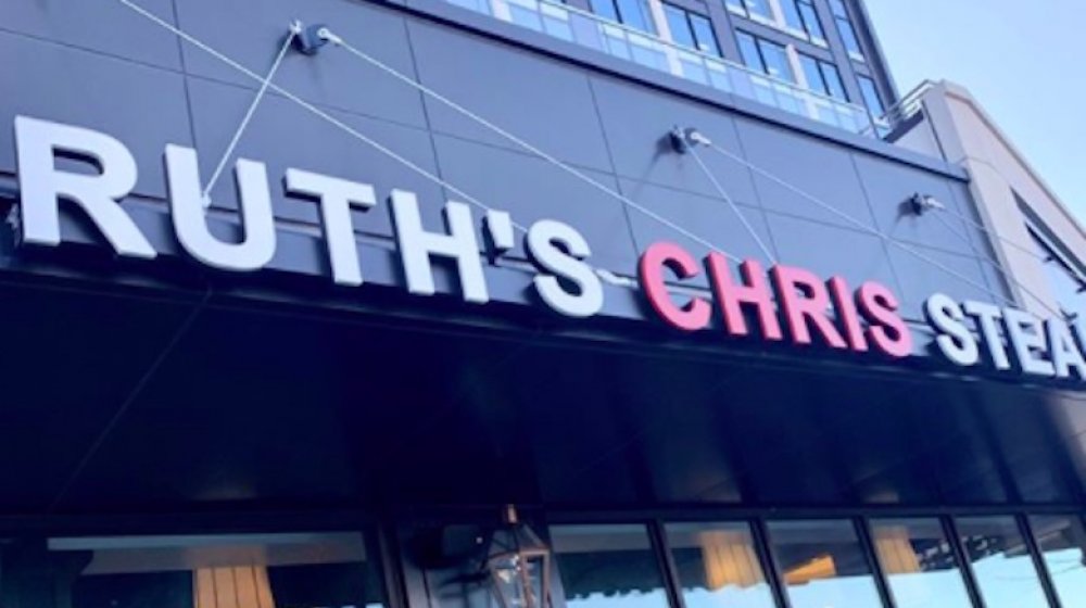 Ruth's Chris Steak House sign