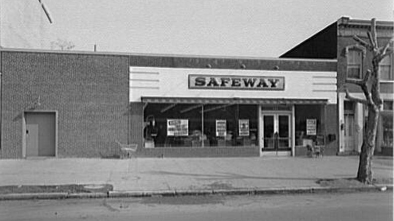 Exterior of Safeway store. 