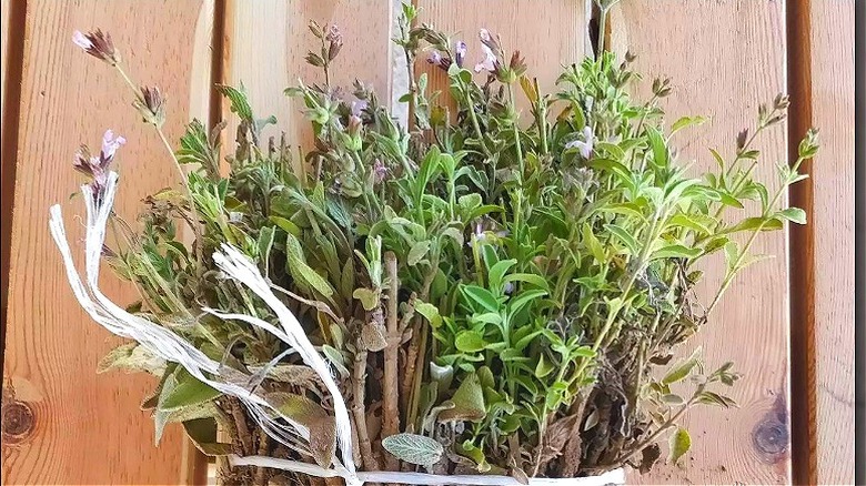 Bundle of sage