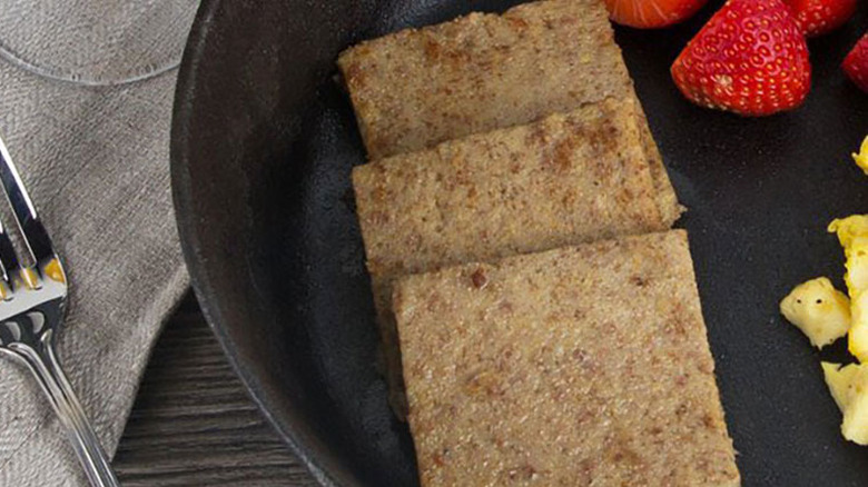 scrapple patties with strawberries