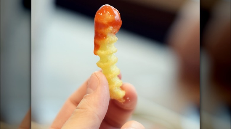 Crinkle cut fry