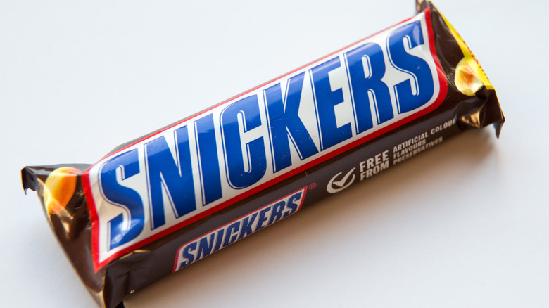 You can make anything taste like a Snickers candy bar with this new  seasoning 