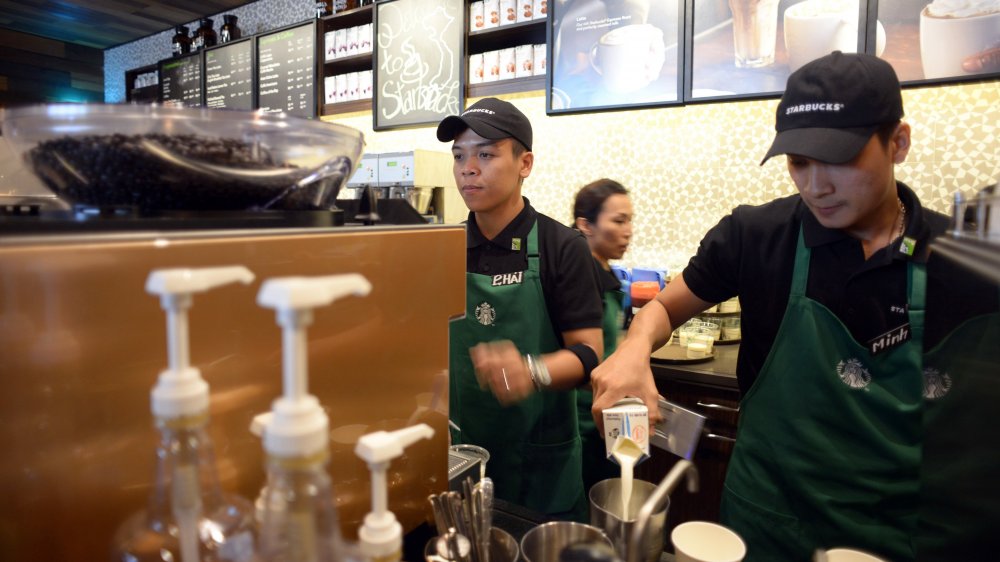 starbucks employees making Frappuccinos