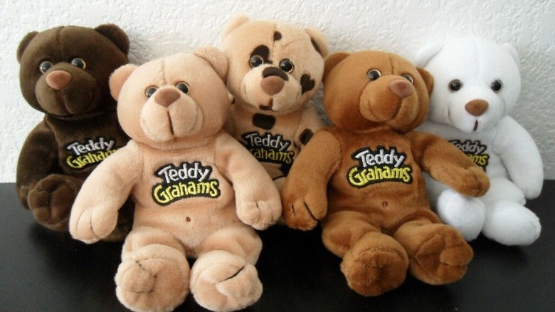 Stuffed Teddy Grahams bears in a row
