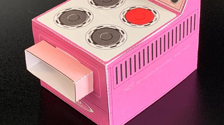 easy bake oven with forward facing opening