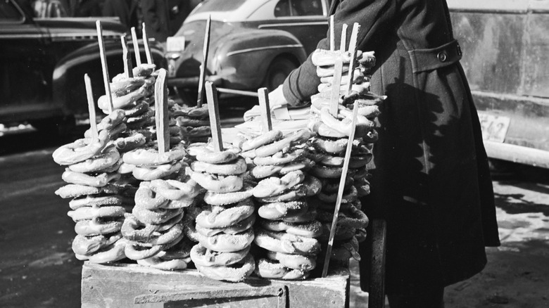 street pretzel vendor in New York